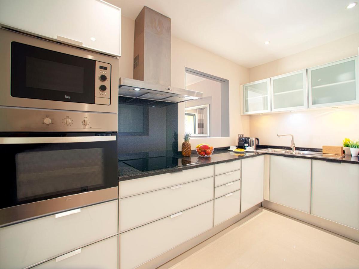 Apartment Pine Hills Cristal By Interhome ヴィラモウラ エクステリア 写真